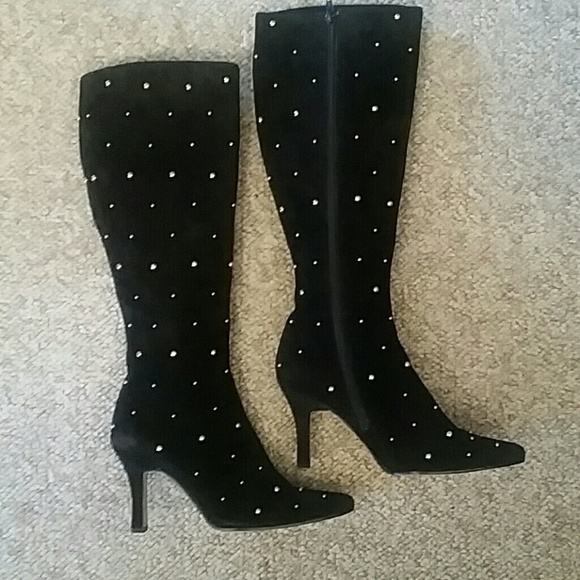 Vaneli Shoes - Vaneli Black Suede/Gold Studded Boot 6.6